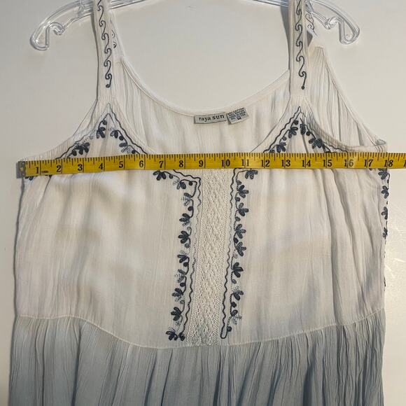 Raya Sun Ombre Beachy Dress Womens Medium White Gray Black Embroidered Tiered - Picture 6 of 6